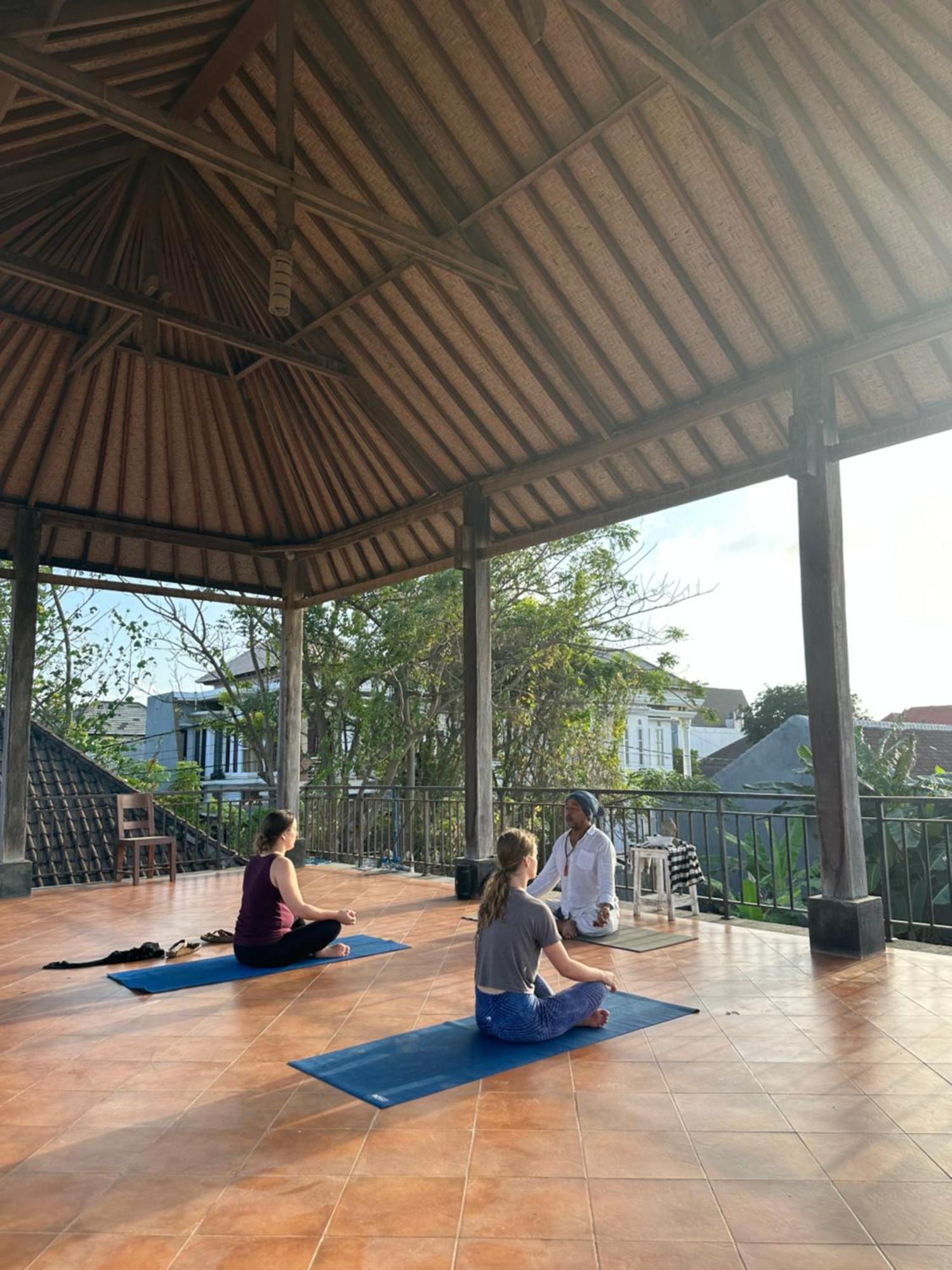 Diuma Residence Yoga Meditation Retreat And Healing Center Sanur Eksteriør bilde