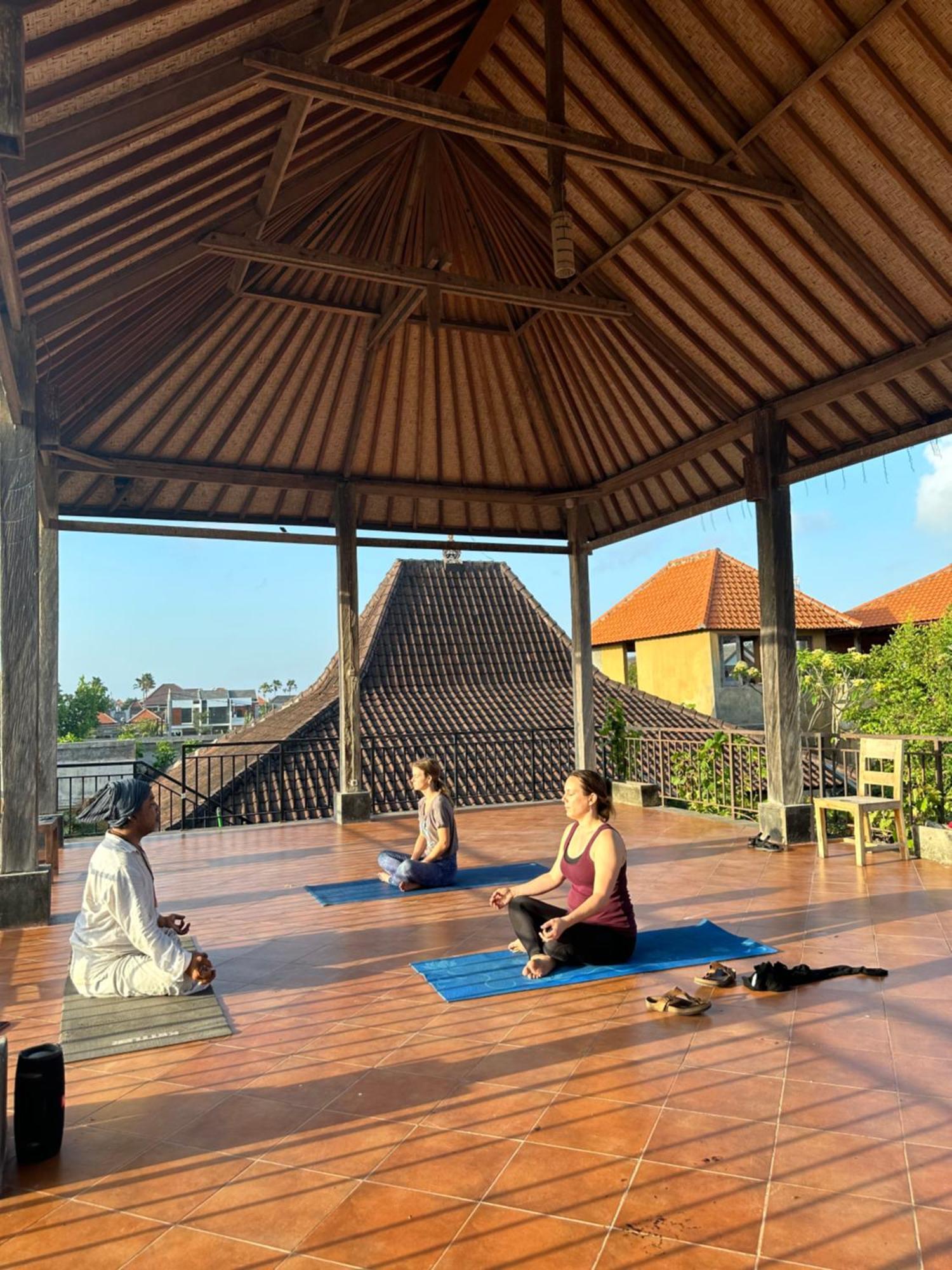 Diuma Residence Yoga Meditation Retreat And Healing Center Sanur Eksteriør bilde